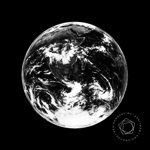 日本丰满巨乳美女和黑人乱搞
